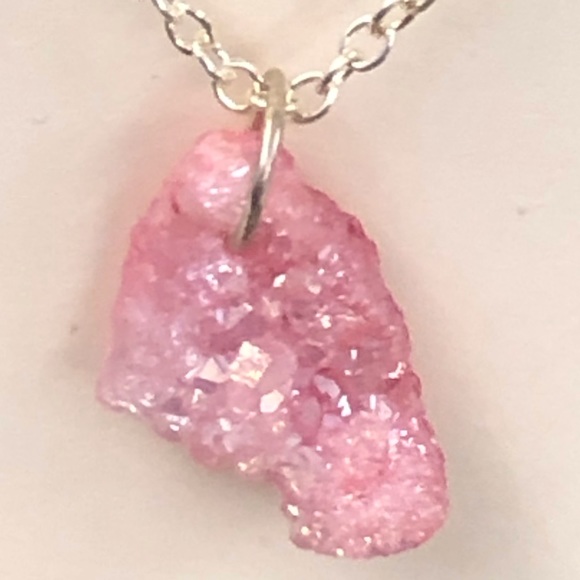 Just For Fun Jewelry - Gorgeous Pink Agate Stone Necklace